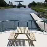 Botel Fluvial De La Baie De Somme Le Lihoury *