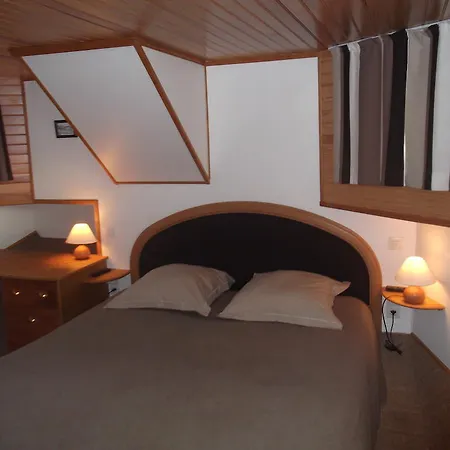 Botel Fluvial De La Baie De Somme Le Lihoury *