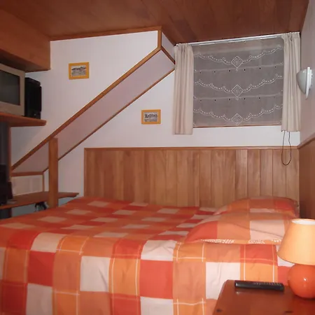 Botel Fluvial De La Baie De Somme Le Lihoury