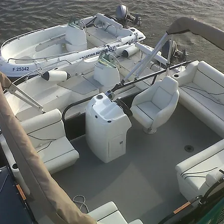 Botel Fluvial De La Baie De Somme Le Lihoury *
